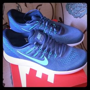 Nike Lunarglide 8 Running. Never Worn. Blue/Mint
